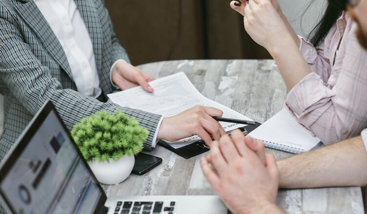 assurez votre tranquillité d'esprit avec notre assurance responsabilité professionnelle. protégez-vous contre les réclamations et dommages liés à votre activité professionnelle tout en ayant l'esprit serein.